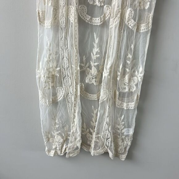 Amber Skies Bohemian style sleeveless long vest beachwear embroidered cream - Picture 4 of 9